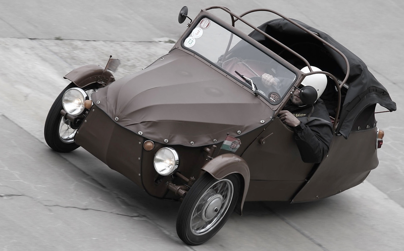 Illustration for article titled The Cutest Little Microcars Of The 20th Century